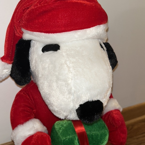 Peanuts  Santa Snoopy 21" Plush Christmas 🎄 - Picture 3 of 5